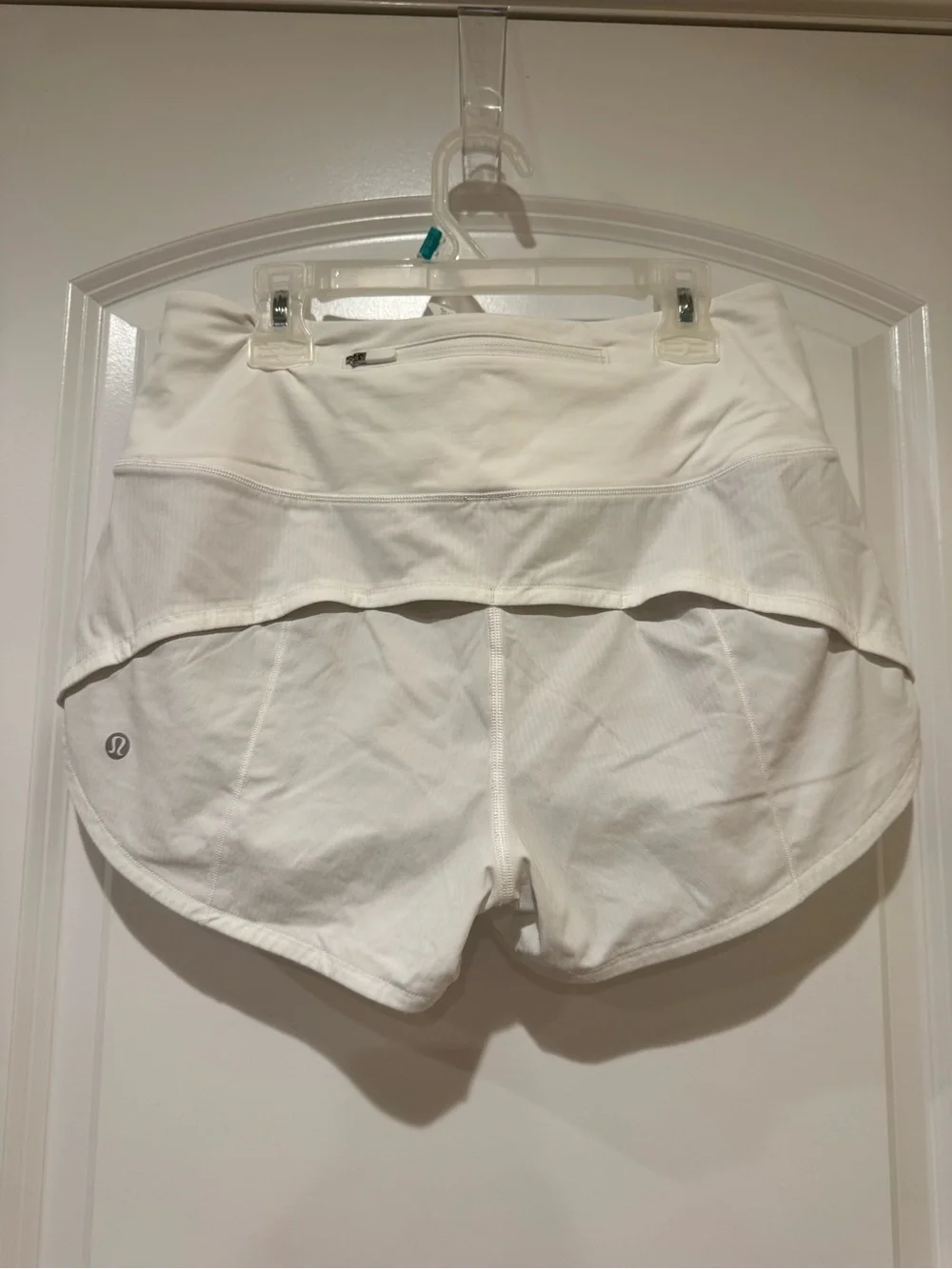 lululemon athletica White speed up High-Rise Athletic Shorts 2.5”